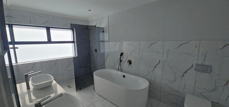 To Let 3 Bedroom Property for Rent in Hartenbos Heuwels Western Cape
